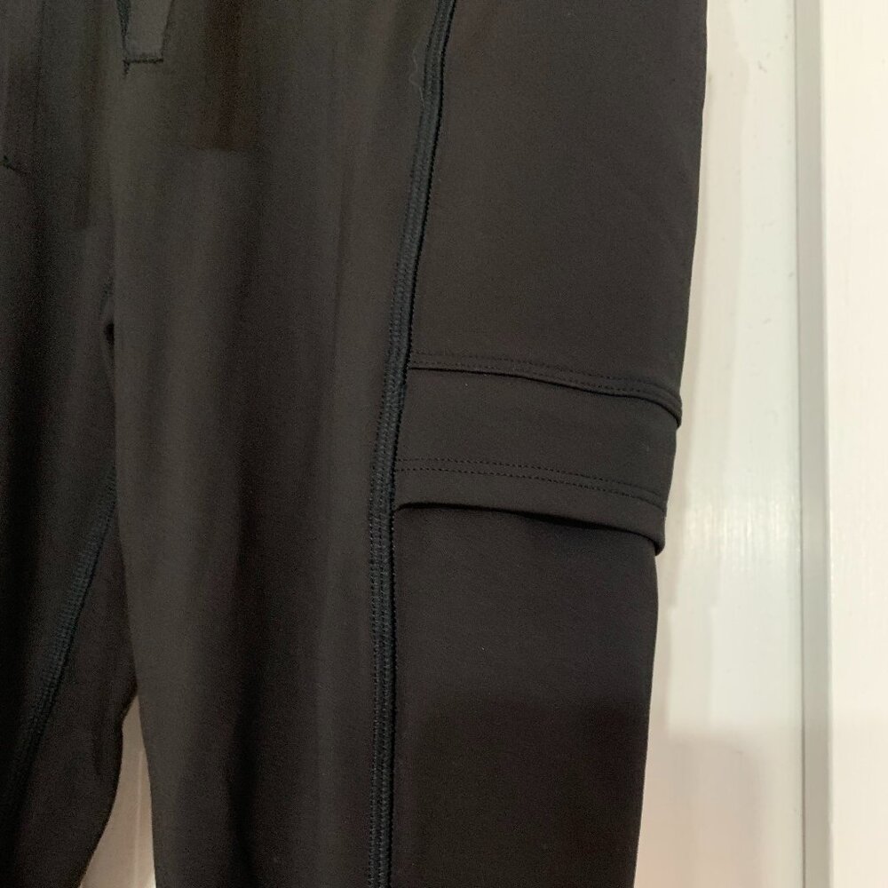 Athleta Black Cargo Legging size S - Picture 4 of 9